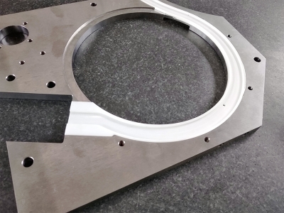 陶瓷(ci)导(dao)轨