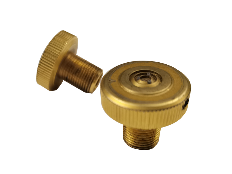 得(de)人精密滚筒、电极板、激光设备零件，陶瓷压轮、深圳分切刀、定制极耳切刀、不锈钢包胶滚筒等核心精密配件(jian)