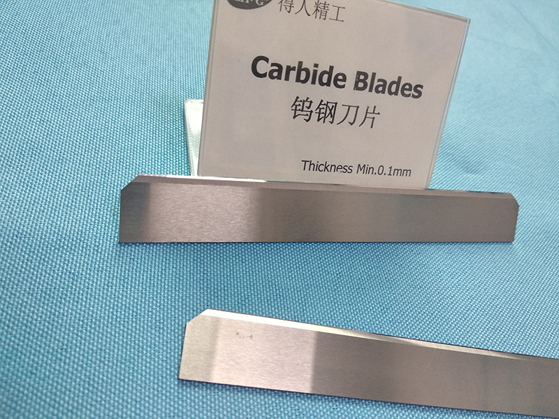 得(de)人分切刀、精密滚(gun)筒、电极板、激光设备零件，陶瓷压轮、深圳分切刀(dao)、定制极耳切刀、不锈钢包胶滚(gun)筒等核心精密配(pei)件