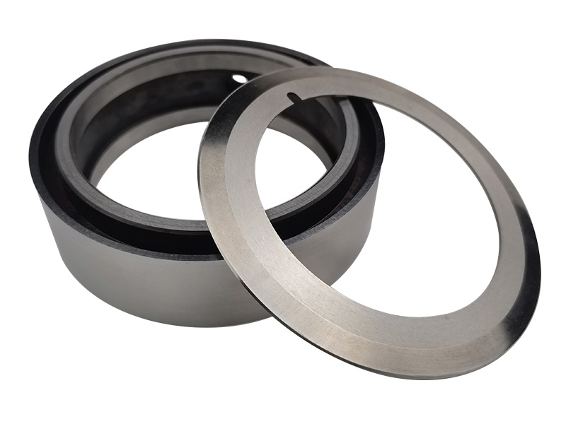 得人(ren)陶瓷压轮、深圳(zhen)分切(qie)刀、定制极耳切刀(dao)、不锈(xiu)钢(gang)包胶滚筒等核心精密配件